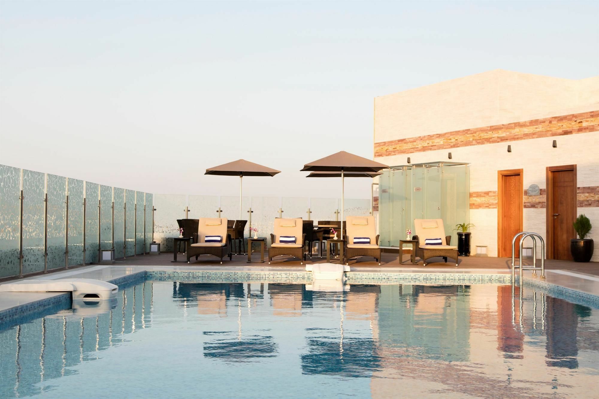Coral Muscat Hotel And Apartments Eksteriør bilde